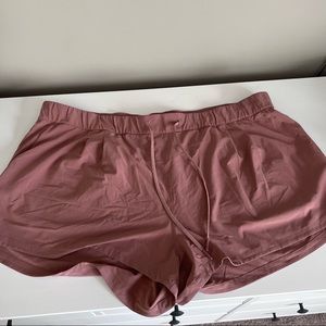 Lululemon Stroll at Sundown Shorts